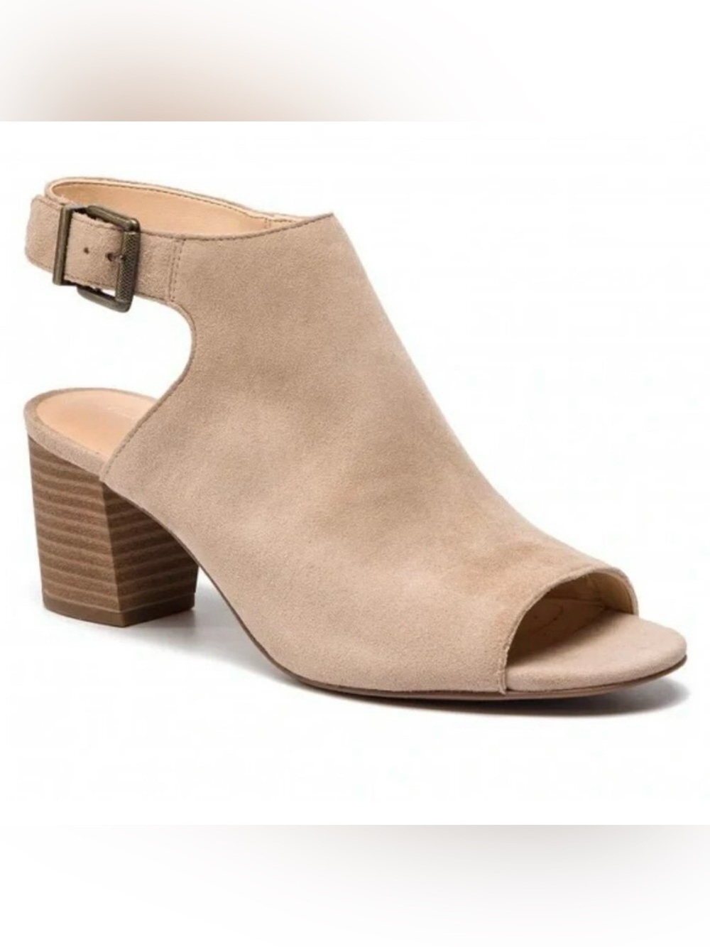 Clarks Deloria Gia Sand Suede Peep Toe Slingback Block, Ankle Strap.
Size 9.5